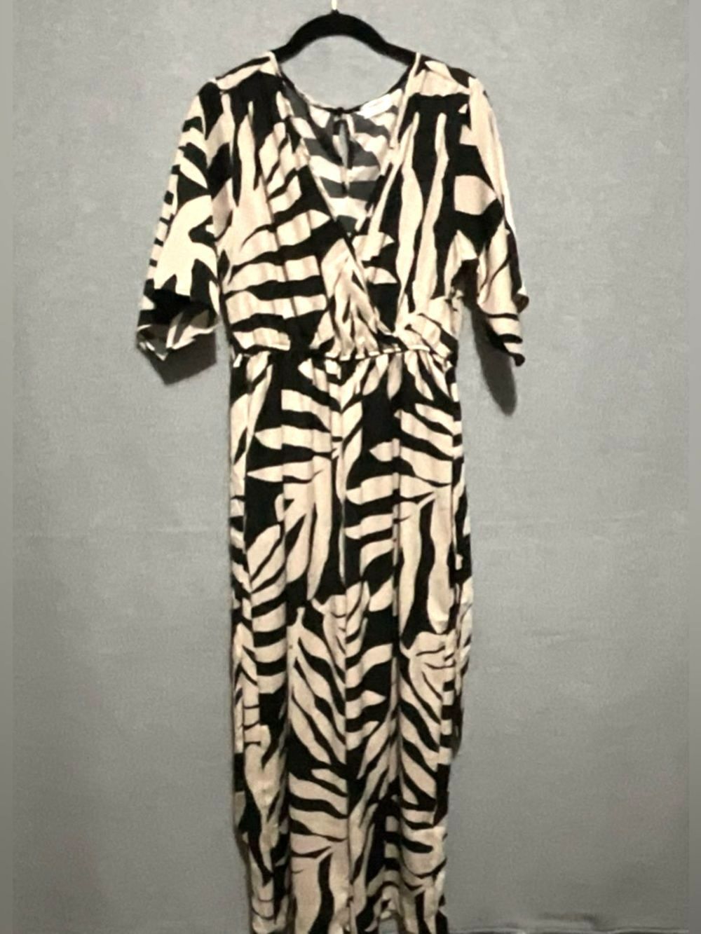 Sapphire Black Beige Zebra Palm Jumpsuit M ALTERED Ankle Wide Leg Resort Boho